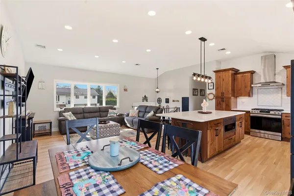 $739,990 | 147 Jackson Avenue South, St. James, NY 11780