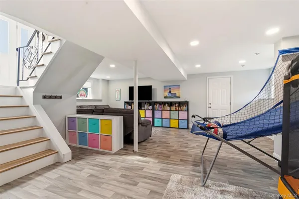 $739,990 | 147 Jackson Avenue South, St. James, NY 11780