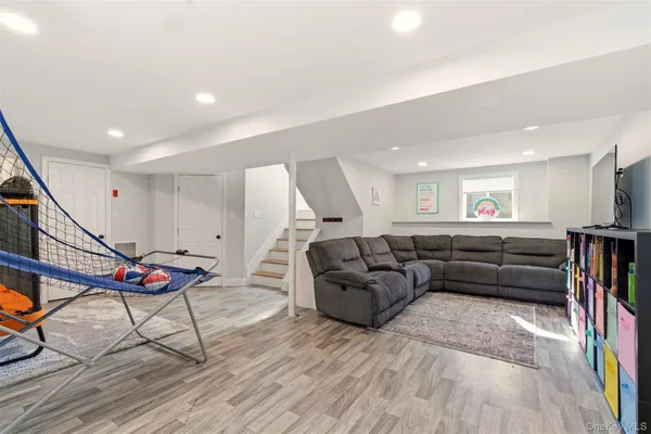 $739,990 | 147 Jackson Avenue South, St. James, NY 11780