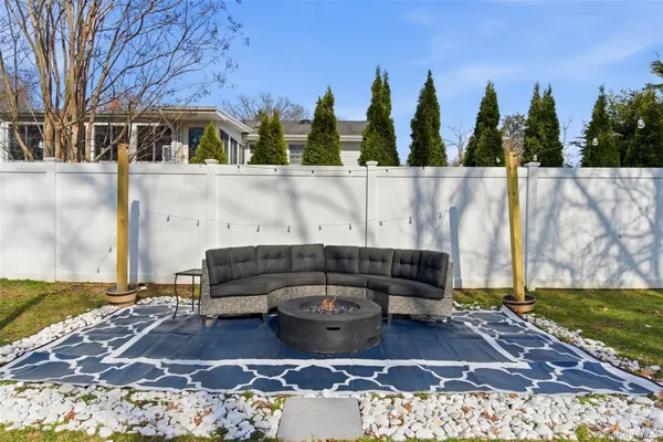 $739,990 | 147 Jackson Avenue South, St. James, NY 11780