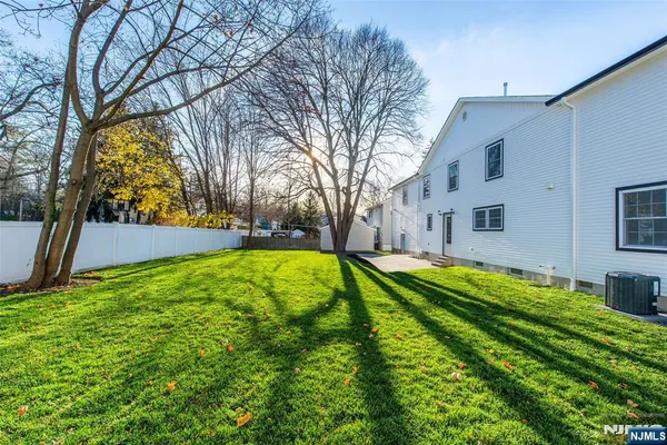 $1,458,000 | 44 4th Avenue, Roseland, NJ 07068