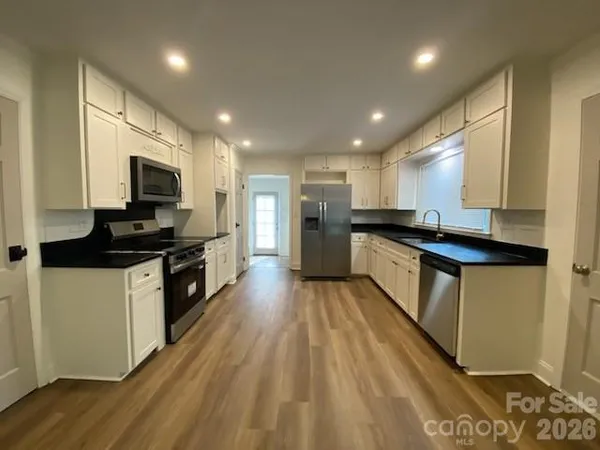 $491,000 | 640 Edgewood Drive, Wilkesboro, NC 28697