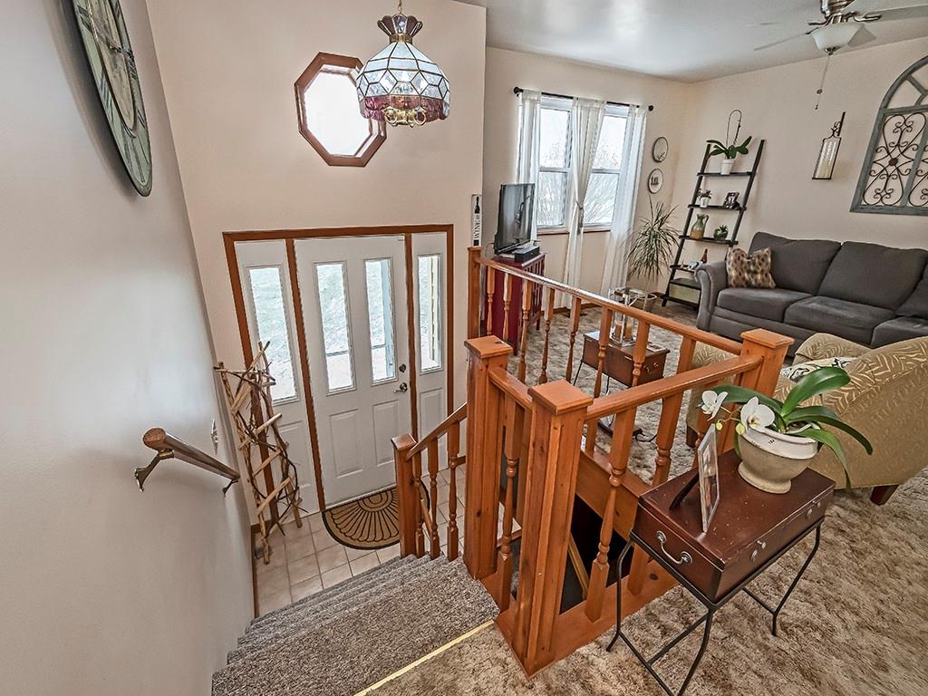 702 Cherry Lane Road Apollo, PA 15613 - Photo 2 of 25