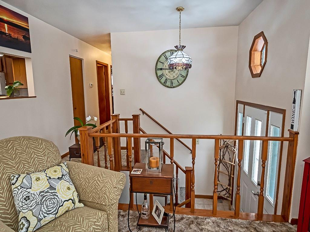 702 Cherry Lane Road Apollo, PA 15613 - Photo 3 of 25