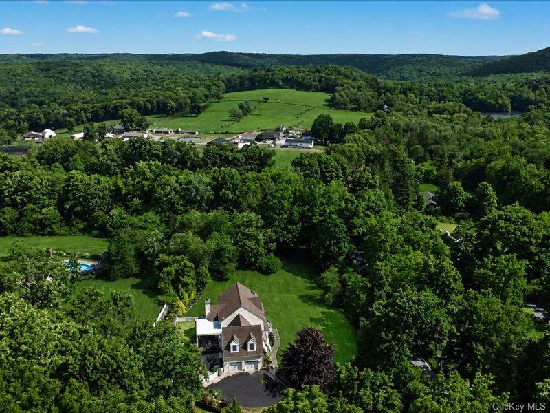 104 Mountain View Road Cortlandt Manor, NY 10567 - Photo 44 of 48