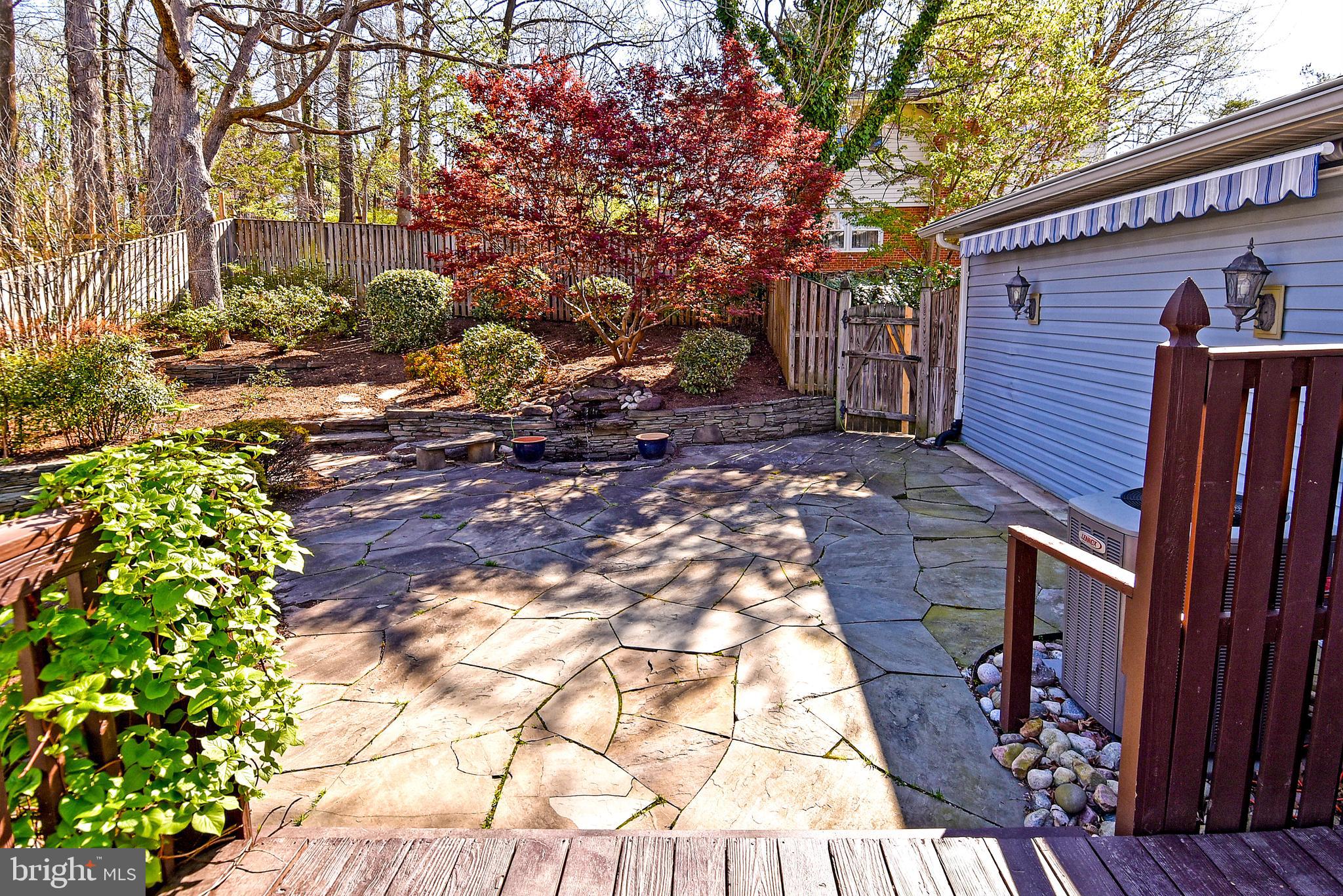 6436 Bowie Drive Springfield, VA 22150 - Photo 44 of 49 Retractable Awning