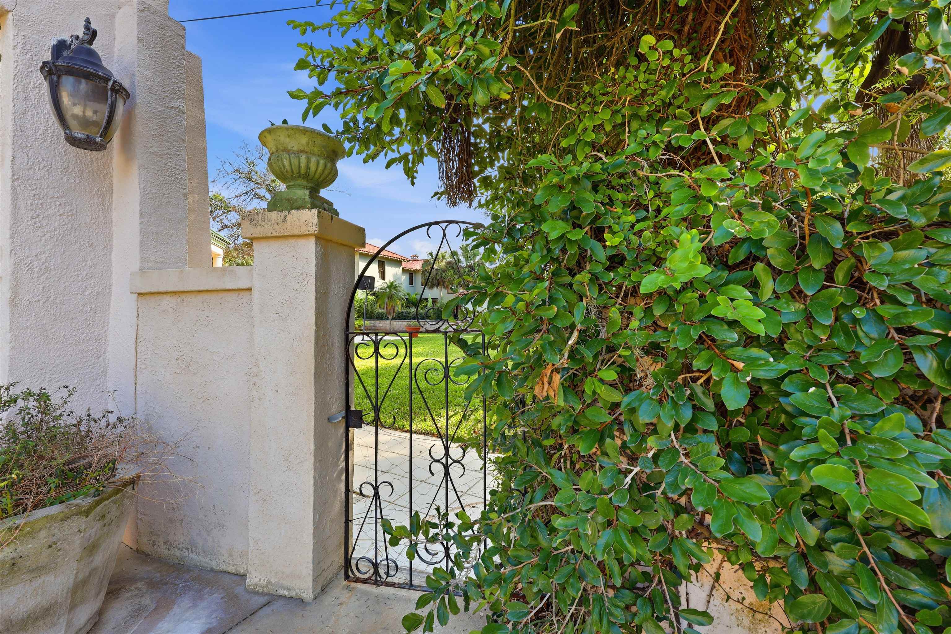 124 Marine Street St. Augustine, FL 32084 - Photo 33 of 41 a view of entryway with garden