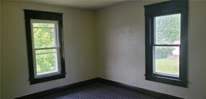 636 South Ray Street New Castle, PA 16101 - Photo 3 of 14