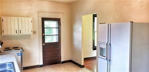 636 South Ray Street New Castle, PA 16101 - Photo 8 of 14