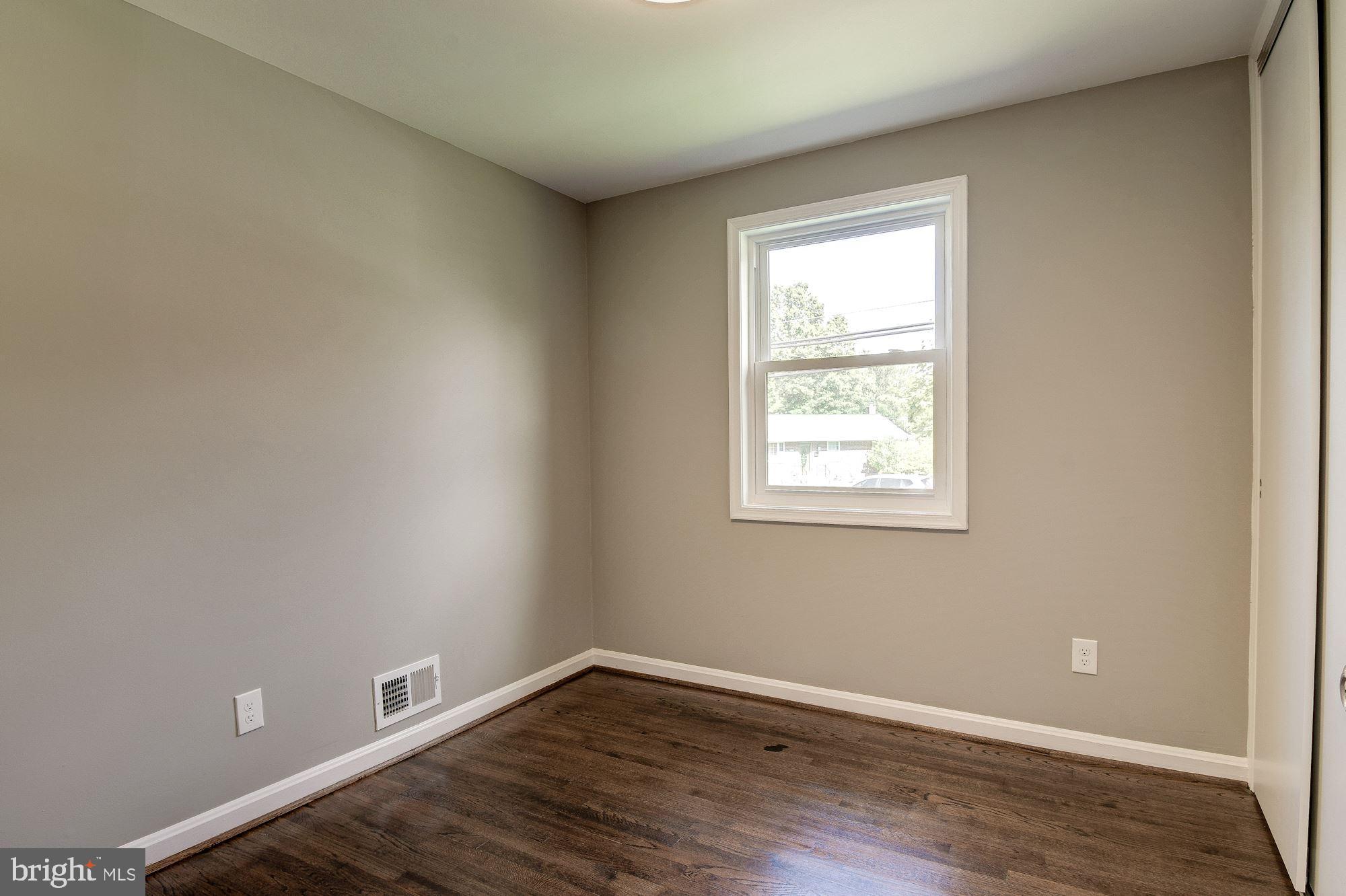11908 Rocking Horse Road Rockville, MD 20852 - Photo 19 of 33 Gallery Image 19