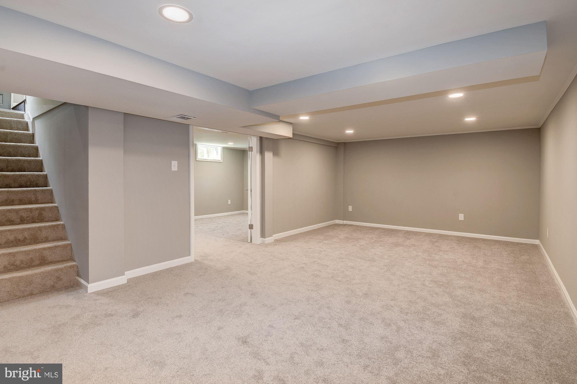 11908 Rocking Horse Road Rockville, MD 20852 - Photo 23 of 33 Gallery Image 23