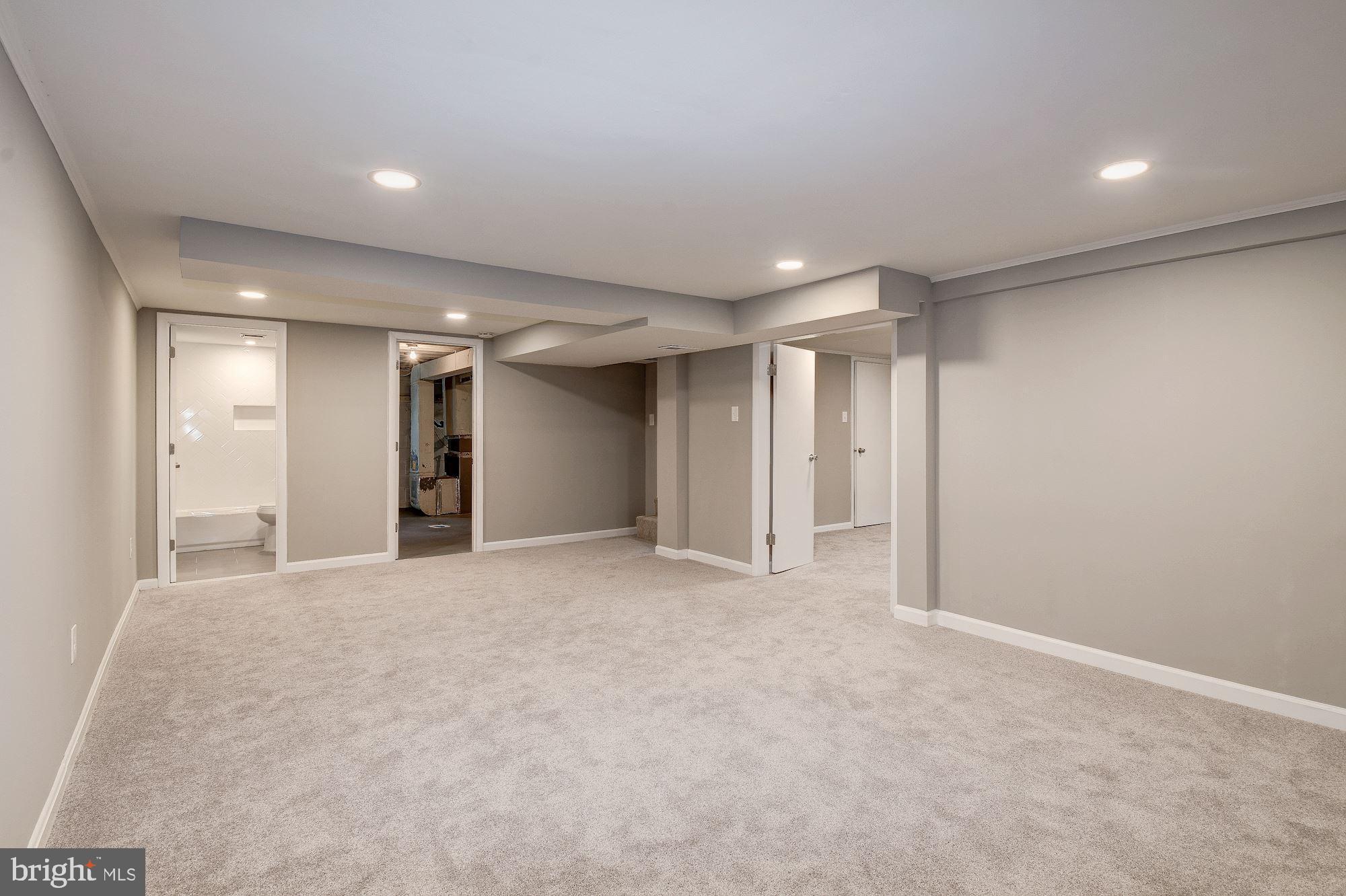 11908 Rocking Horse Road Rockville, MD 20852 - Photo 24 of 33 Gallery Image 24