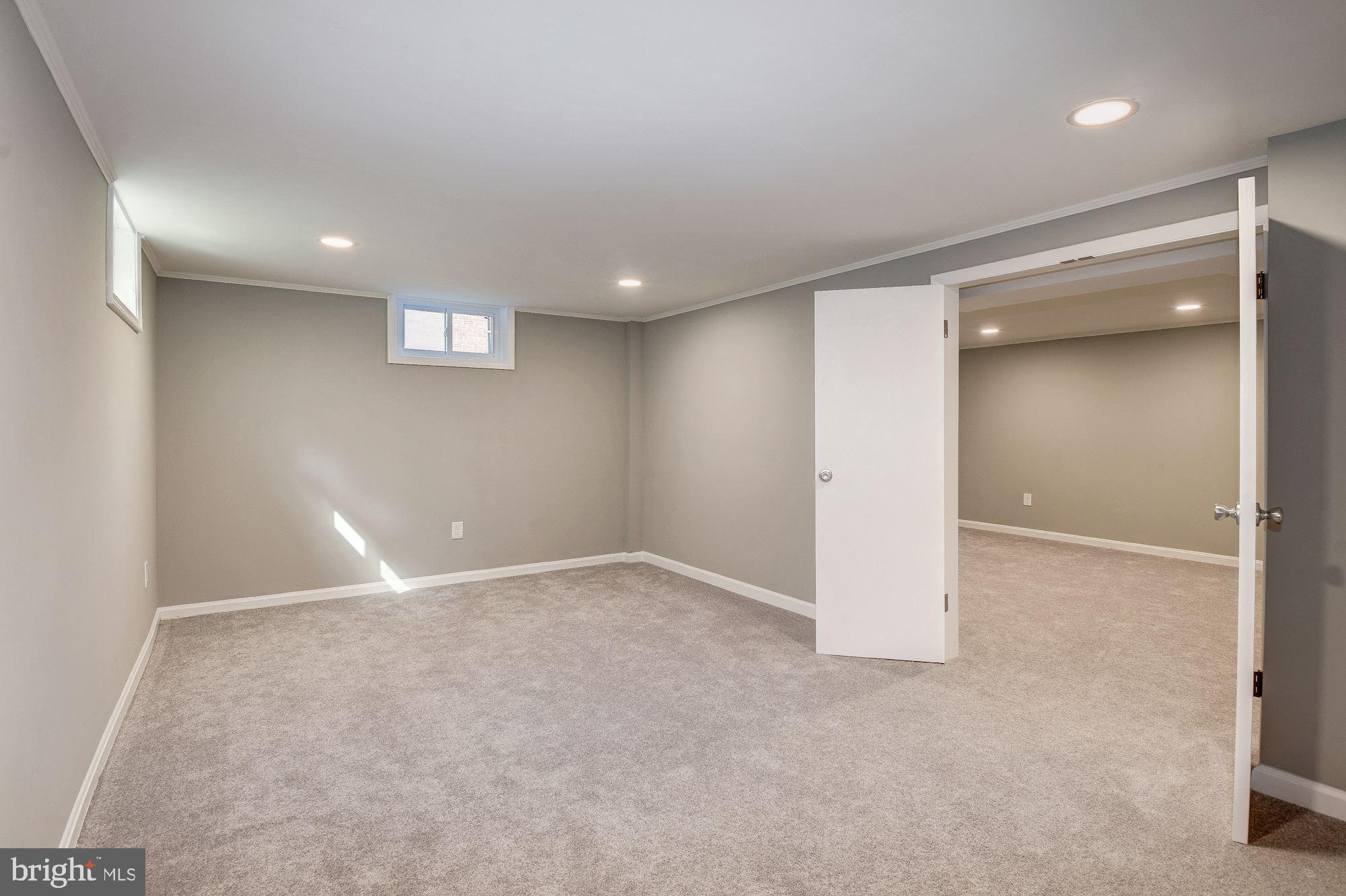11908 Rocking Horse Road Rockville, MD 20852 - Photo 25 of 33 Gallery Image 25