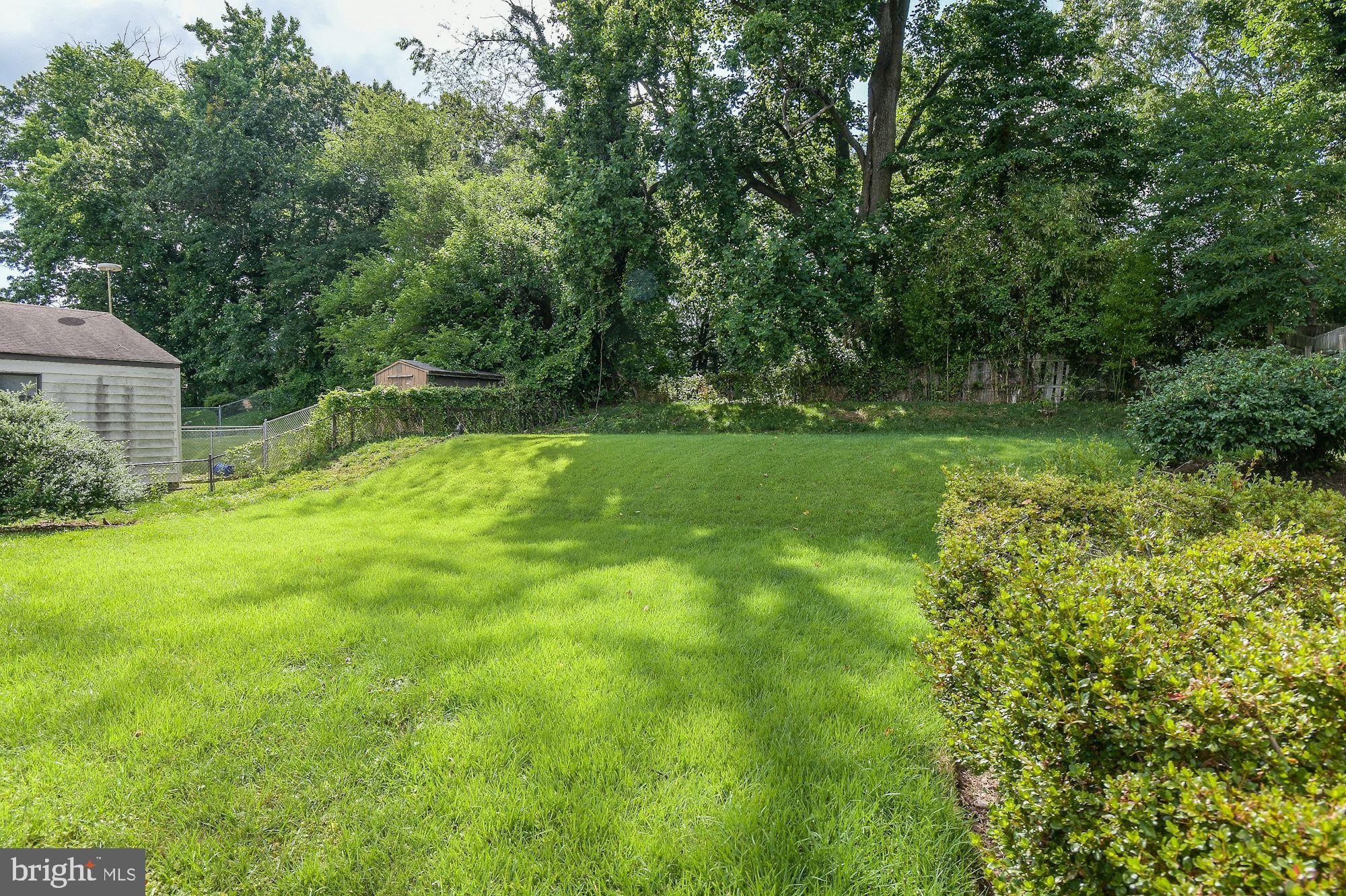 11908 Rocking Horse Road Rockville, MD 20852 - Photo 32 of 33 Gallery Image 32