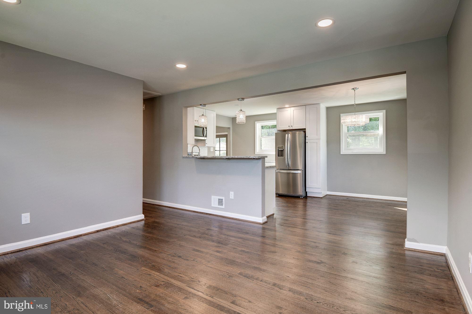 11908 Rocking Horse Road Rockville, MD 20852 - Photo 8 of 33 Gallery Image 8
