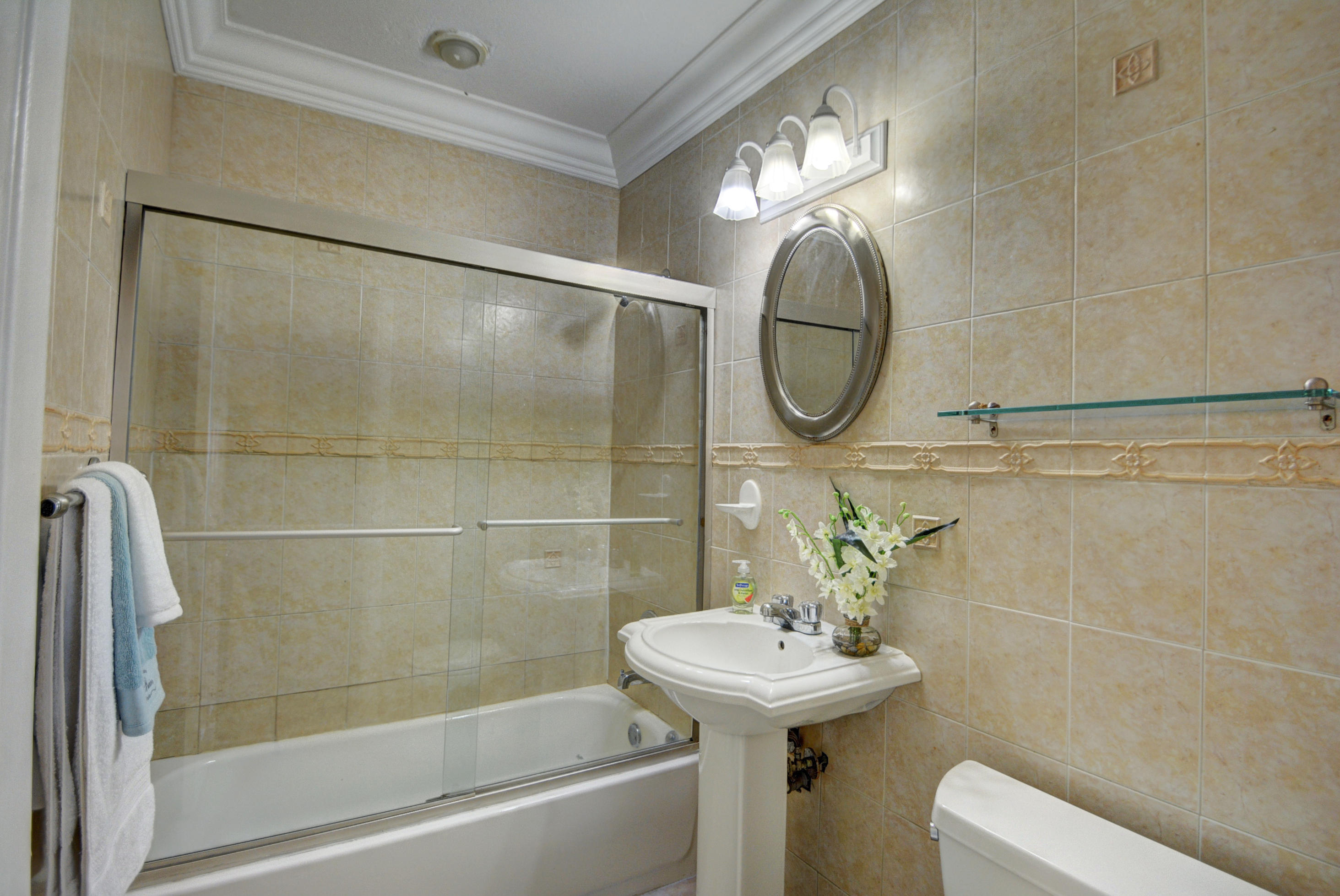 310 Northwest 21st Street Boca Raton, FL 33431 - Photo 14 of 25 Bathroom two