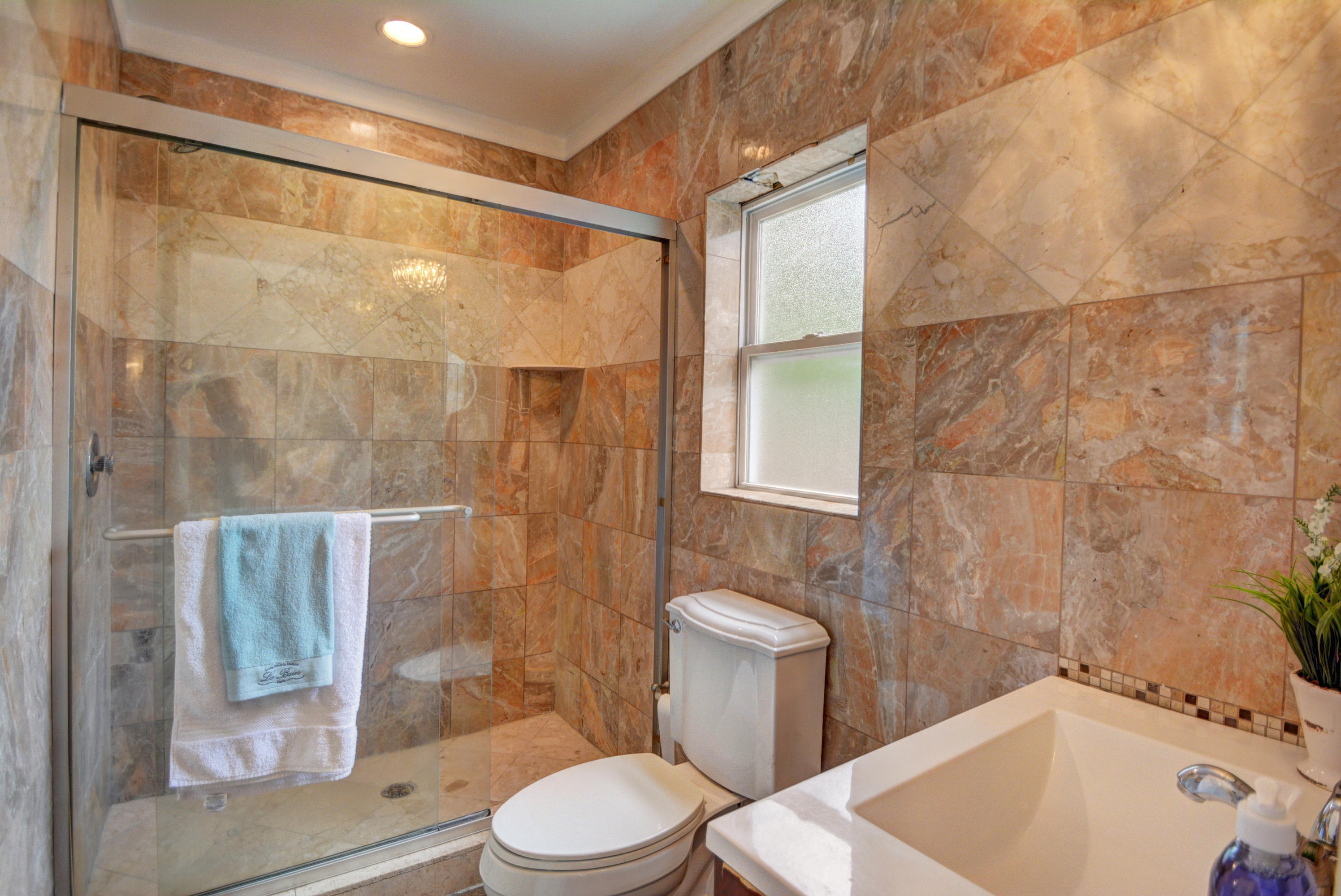 310 Northwest 21st Street Boca Raton, FL 33431 - Photo 9 of 25 Master bathroom