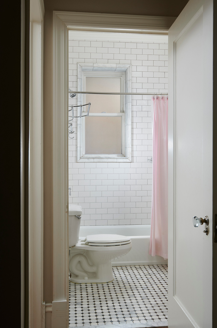 635 West Sheridan Road, Unit 1 Chicago, IL 60613 - Photo 29 of 46
