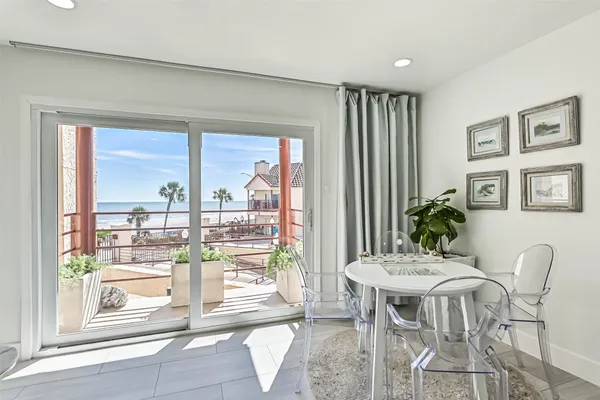 $209,000 | 7312 Seawall Boulevard, Unit 216, Galveston, TX 77551