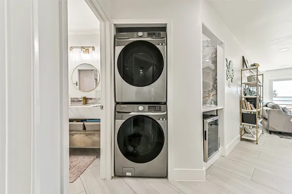 $209,000 | 7312 Seawall Boulevard, Unit 216, Galveston, TX 77551