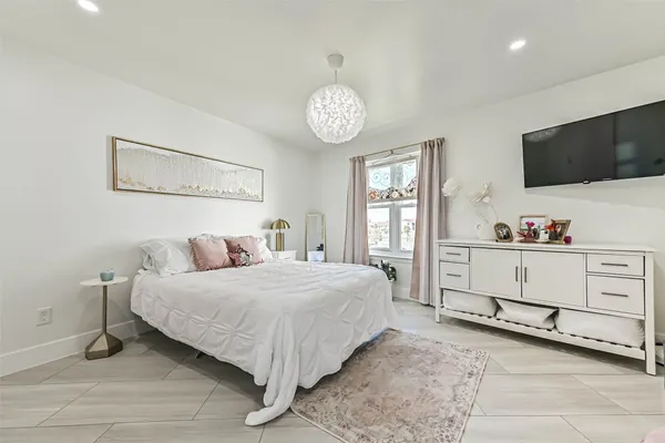 $209,000 | 7312 Seawall Boulevard, Unit 216, Galveston, TX 77551