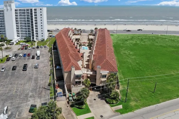 $209,000 | 7312 Seawall Boulevard, Unit 216, Galveston, TX 77551