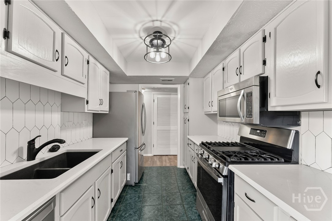 1115 Canyon Point Circle Roswell, GA 30076 - Photo 1 of 30