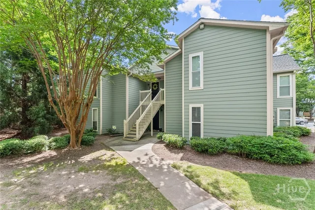 $260,000 | 1115 Canyon Point Circle, Roswell, GA 30076