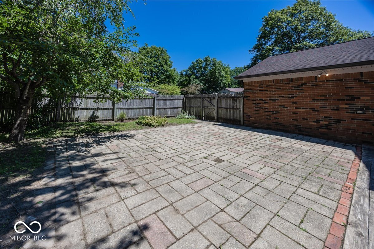 8124 Lieber Road Indianapolis, IN 46260 - Photo 22 of 27 Gallery Image 22