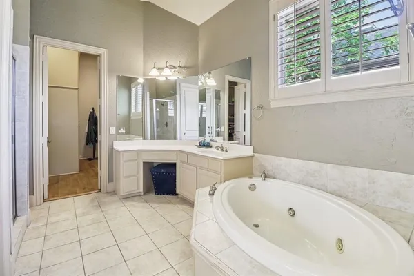 $800,000 | 219 High Point Drive, Murphy, TX 75094