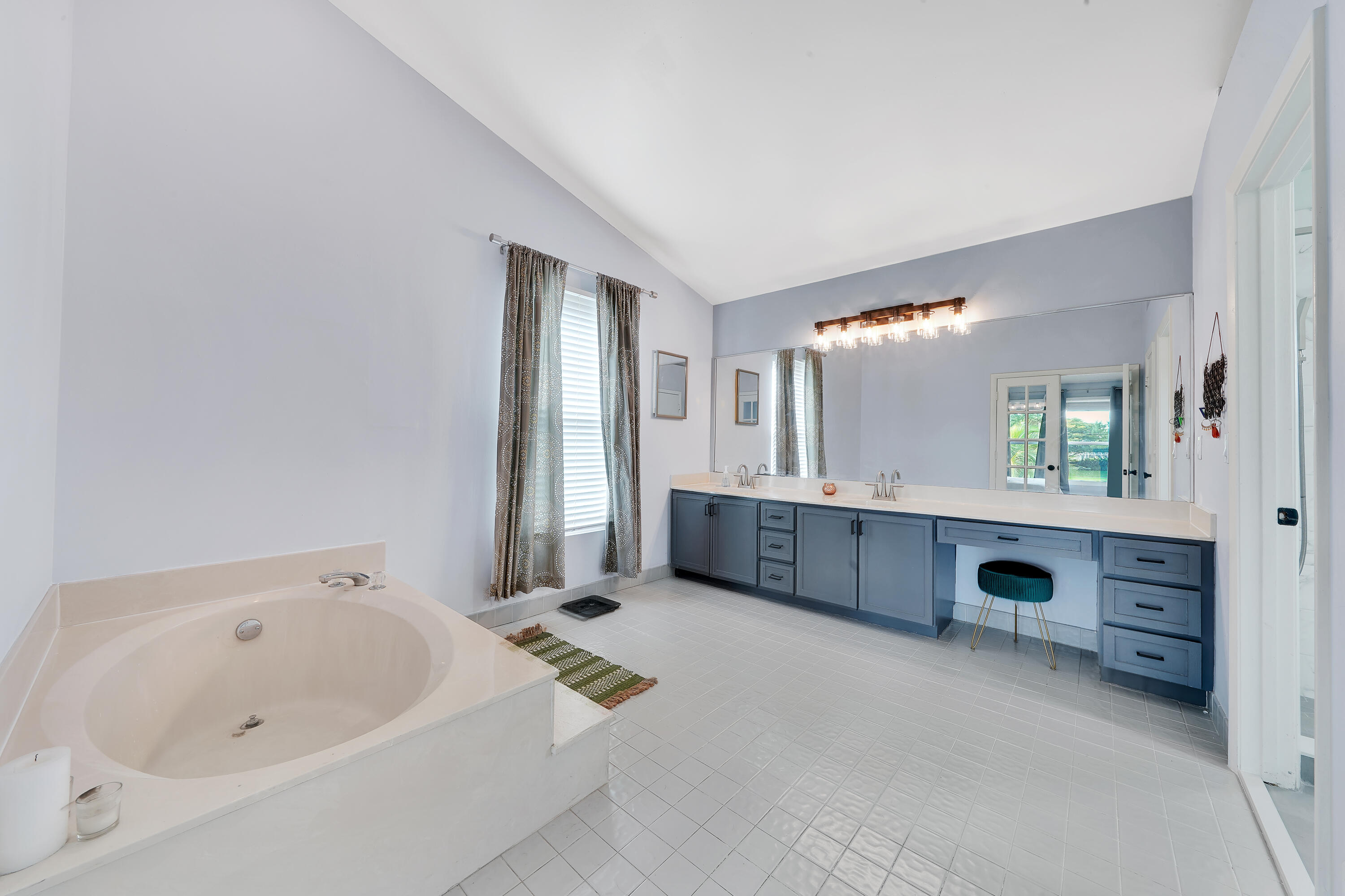 12115 Rockwell Way Boca Raton, FL 33428 - Photo 37 of 64 14 Master Bathroom (1)