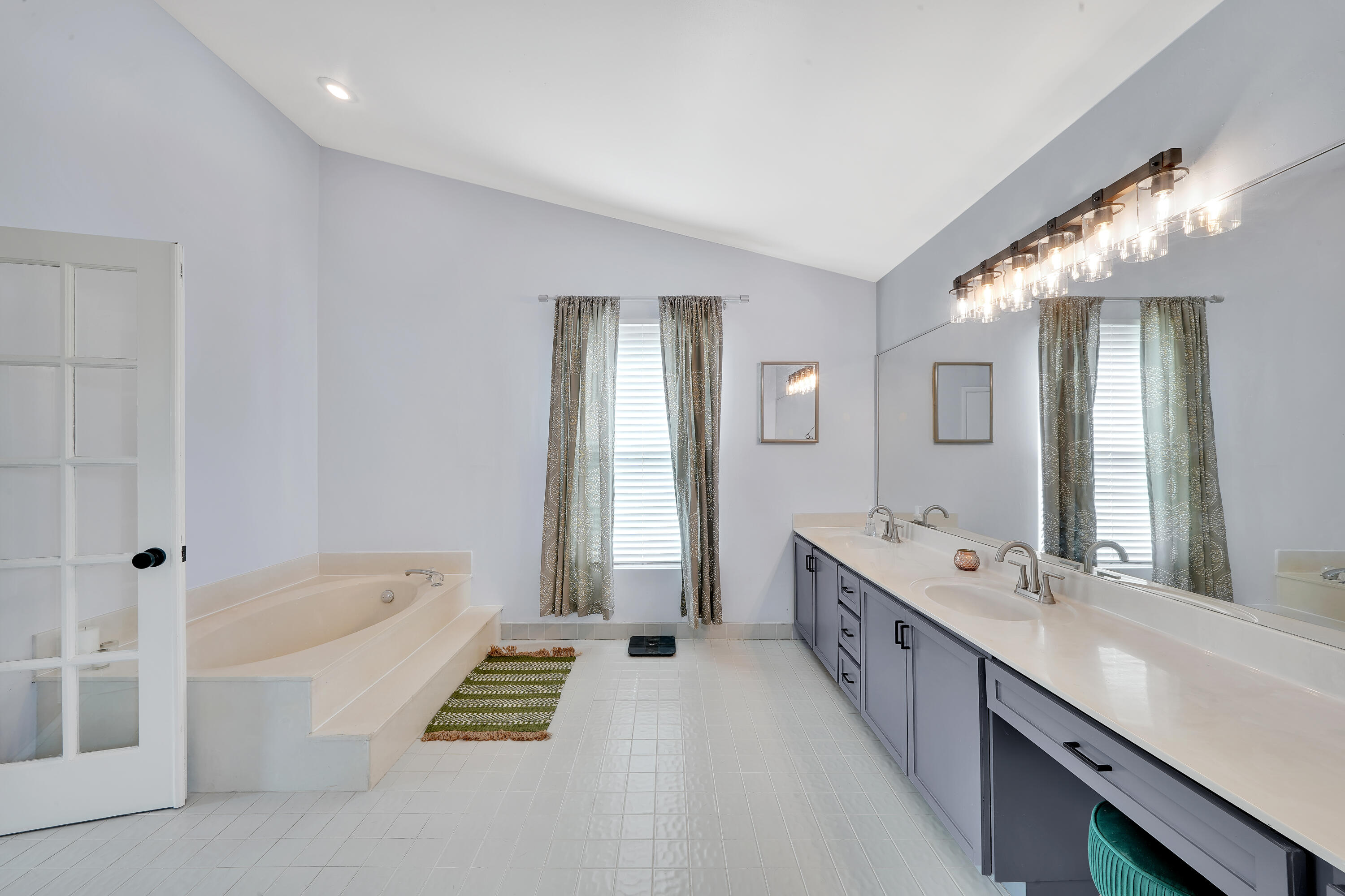 12115 Rockwell Way Boca Raton, FL 33428 - Photo 39 of 64 14 Master Bathroom (3)