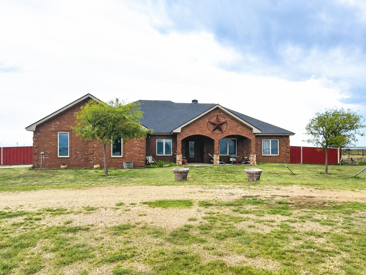 3165 County Road Levelland, TX 79336 - Photo 1 of 12 B22BCBAE-12A1-43F8-833E-C570574457A8