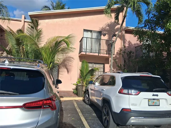 $380,000 | 3429 Southwest 52nd Avenue, Pembroke Park, FL 33023