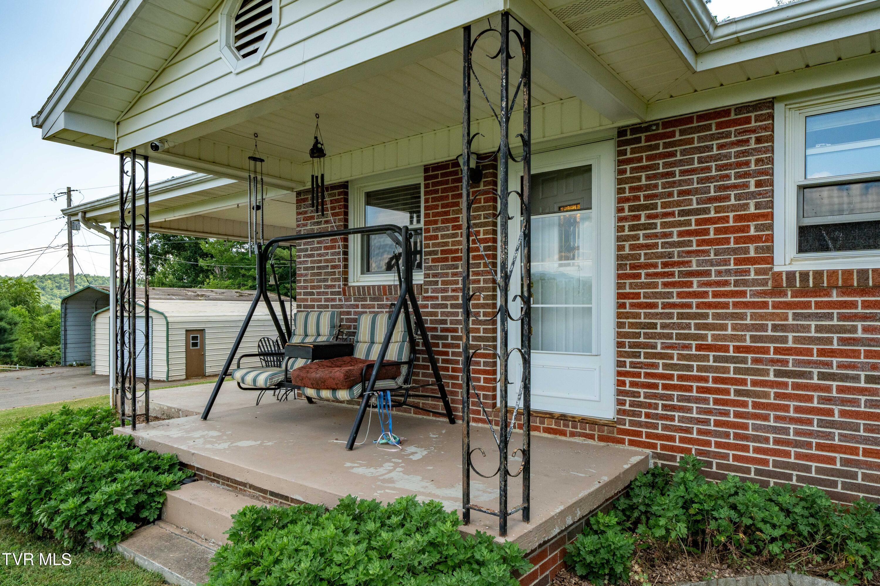 199 Crowder Road Mountain City, TN 37683 - Photo 12 of 58 199 Crowder Road (24 of 59)