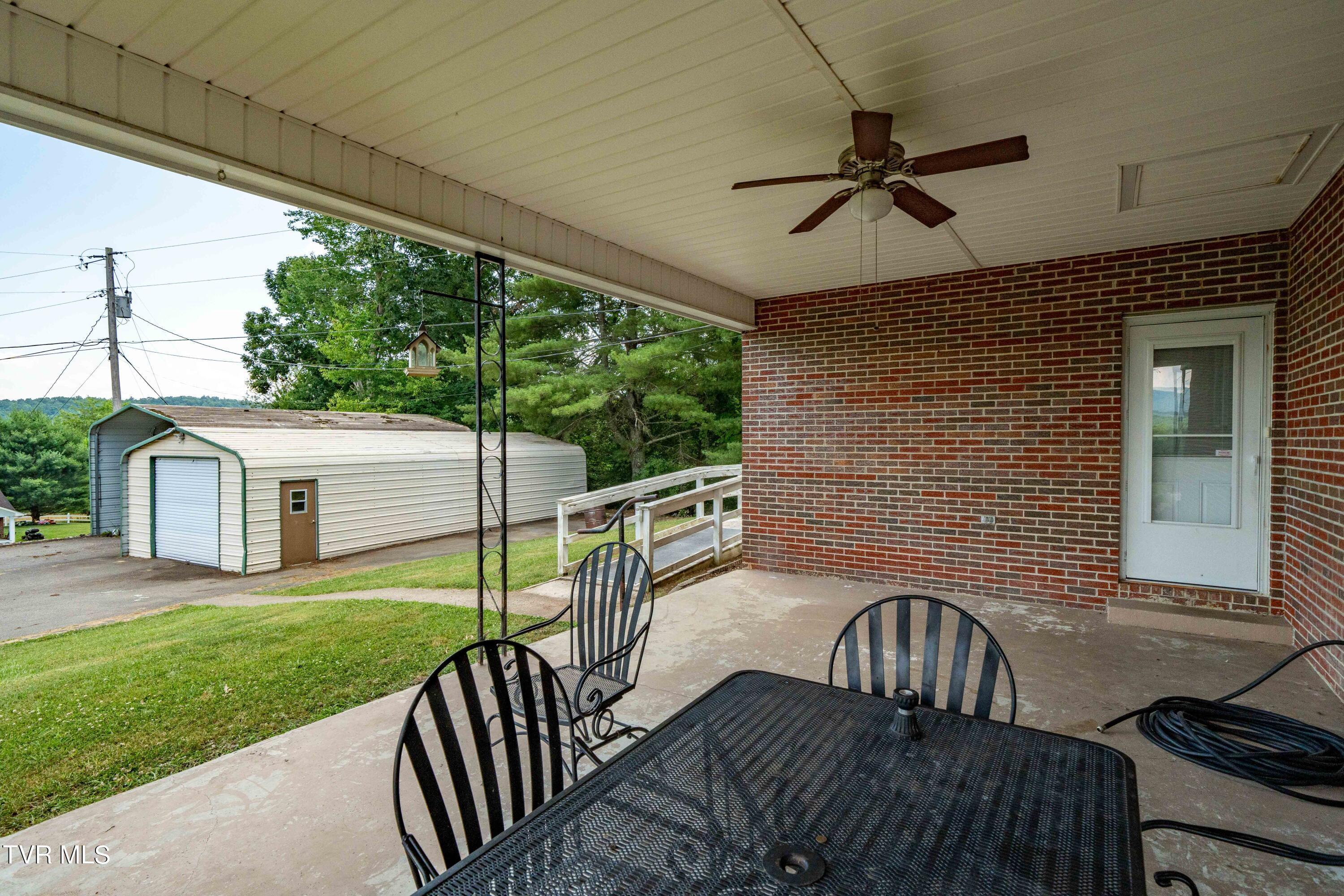 199 Crowder Road Mountain City, TN 37683 - Photo 19 of 58 199 Crowder Road (28 of 59)