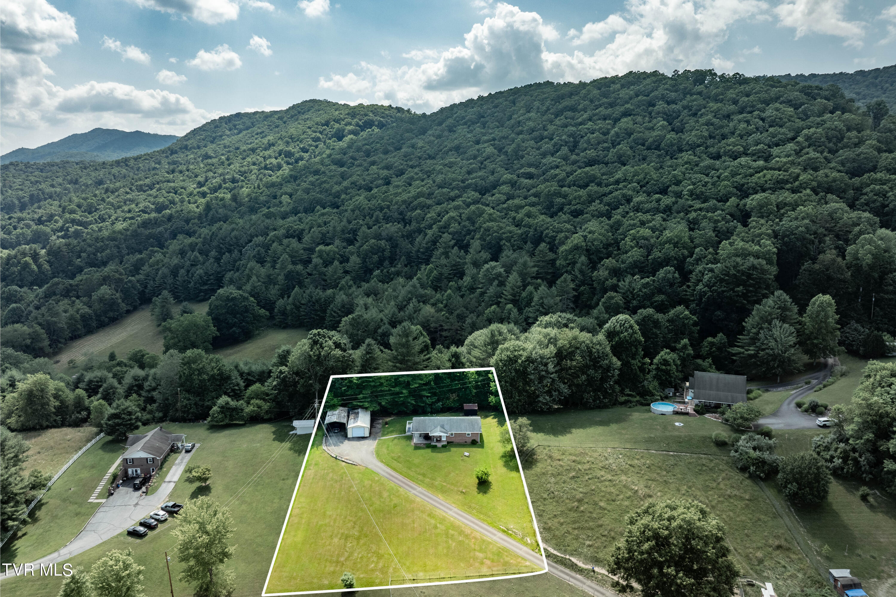 199 Crowder Road Mountain City, TN 37683 - Photo 48 of 58 199 Crowder Road (1 of 59)