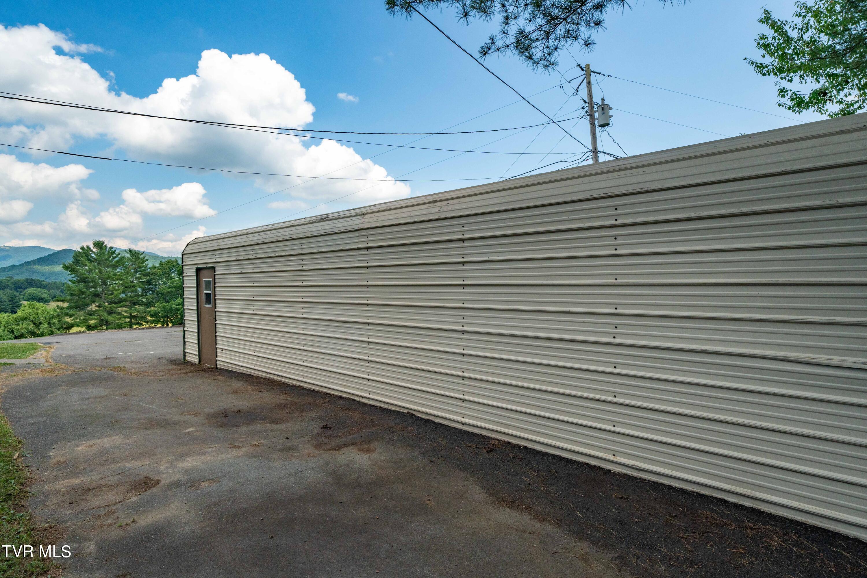 199 Crowder Road Mountain City, TN 37683 - Photo 50 of 58 199 Crowder Road (41 of 59)