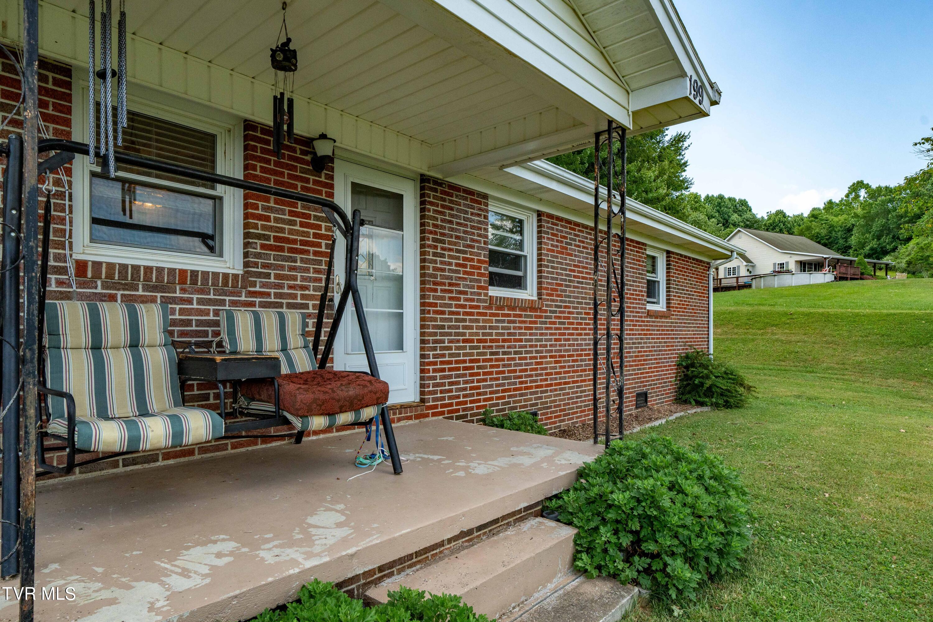 199 Crowder Road Mountain City, TN 37683 - Photo 6 of 58 199 Crowder Road (25 of 59)