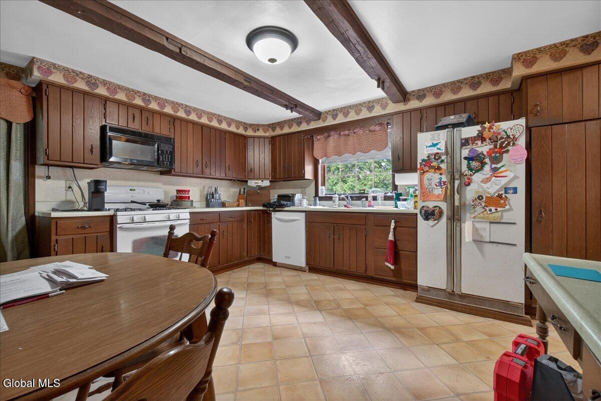 288 Krumkill Road Bethlehem, NY 12159 - Photo 20 of 42 25-288 Krumkill Rd-25