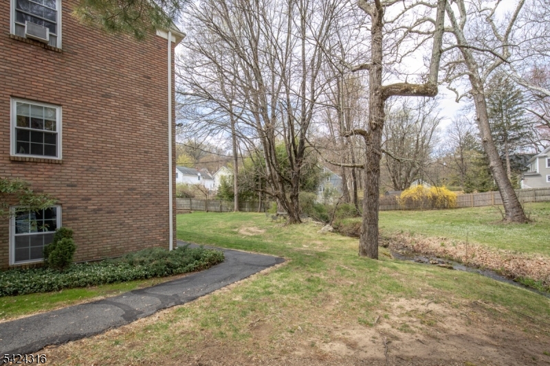 132 Claremont Road, Unit 9 Bernardsville, NJ 07924 - Photo 12 of 13