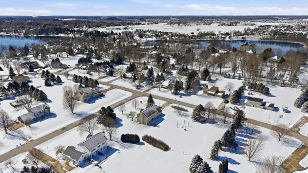 $639,900 | N66-w35104 Lappland Crossing, Oconomowoc, WI 53066