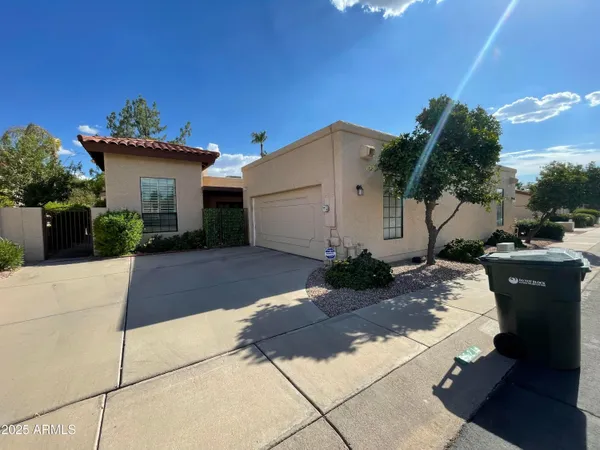 $3,080 | 5521 East Paradise Drive, Scottsdale, AZ 85254