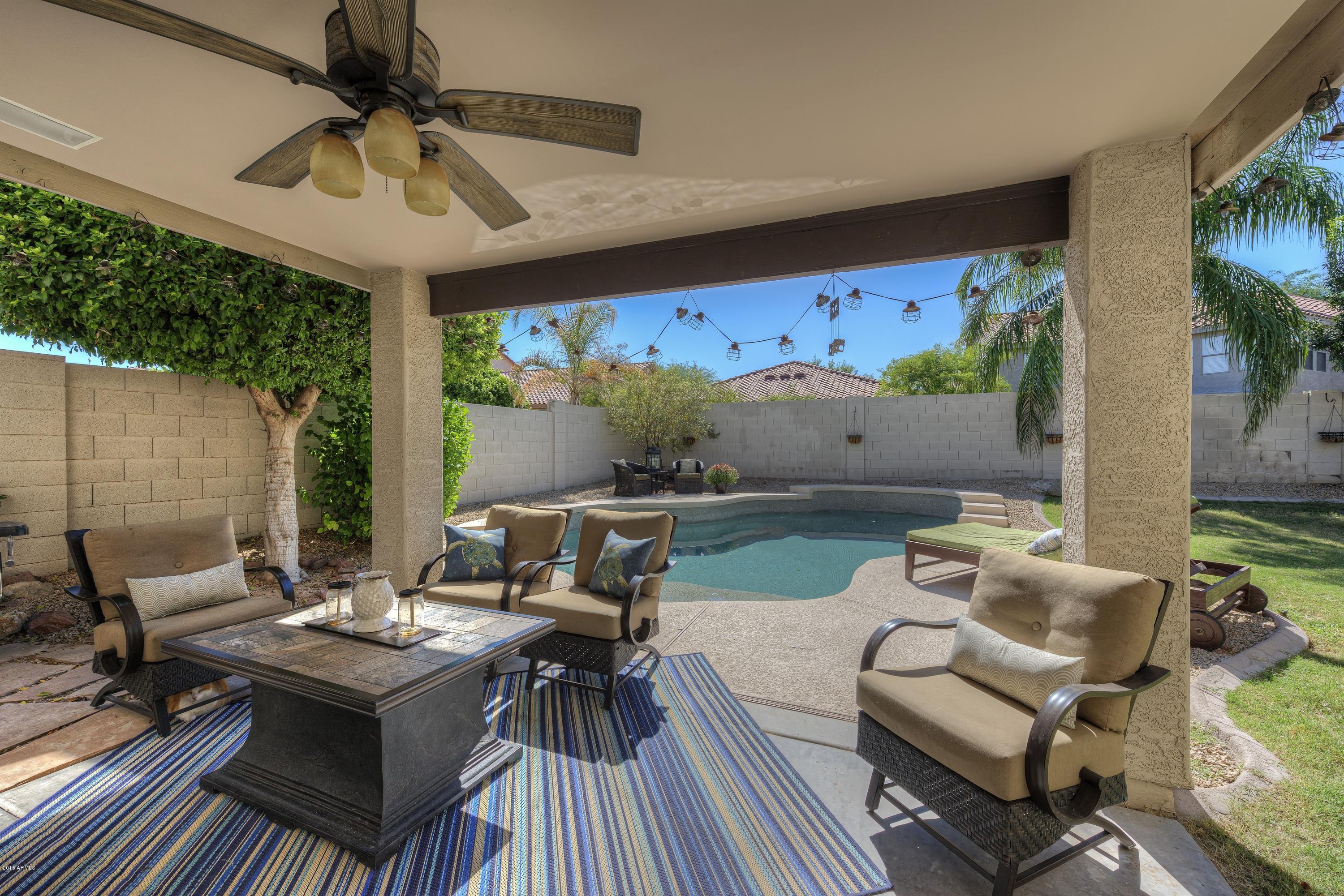 4041 East Tether Trail Phoenix, AZ 85050 - Photo 19 of 22 019_Covered Patio and Pool