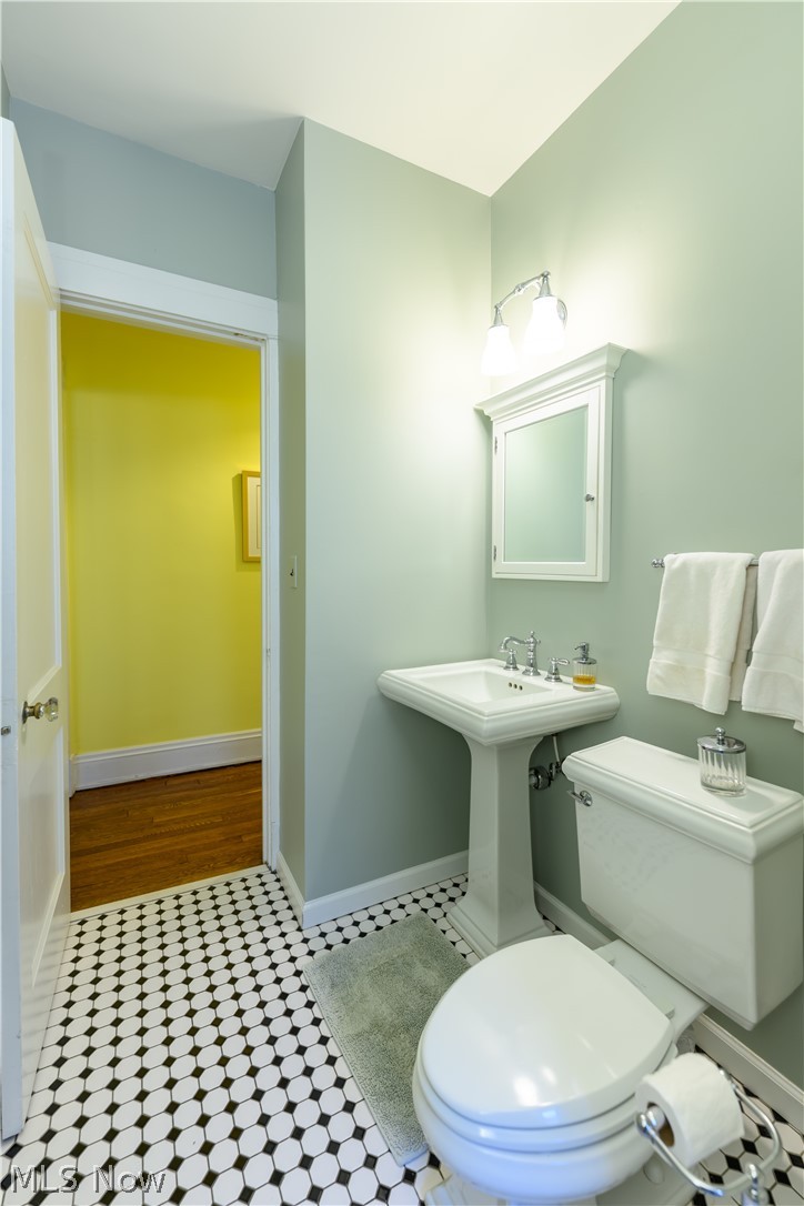 2548 Overlook Road Cleveland, OH 44106 - Photo 16 of 22 Gallery Image 16