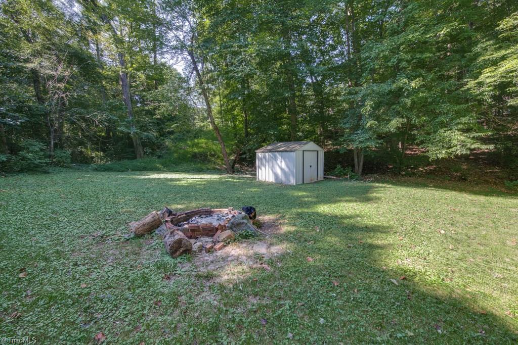 1480 Pebblebrook Road Winston-Salem, NC 27105 - Photo 16 of 19 Gallery Image 16