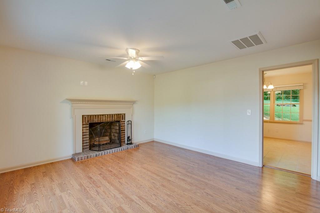 1480 Pebblebrook Road Winston-Salem, NC 27105 - Photo 4 of 19 Gallery Image 4