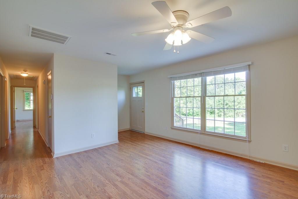 1480 Pebblebrook Road Winston-Salem, NC 27105 - Photo 5 of 19 Gallery Image 5