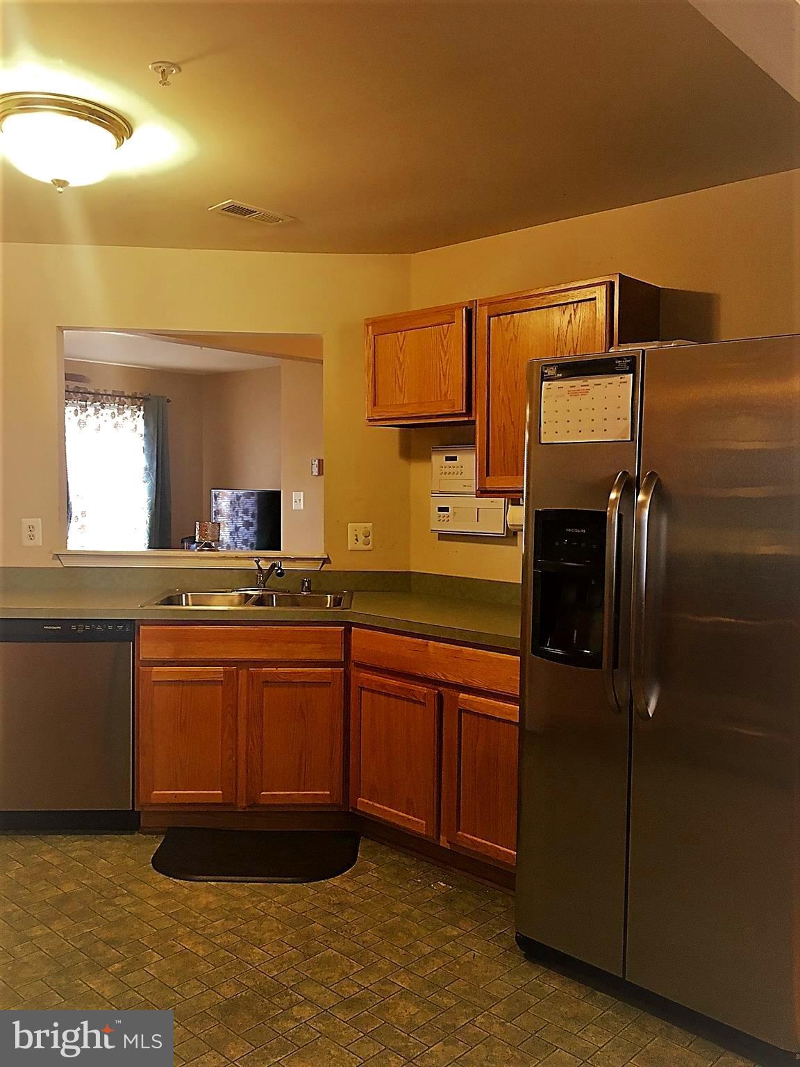 5525 Shallow River Road Clinton, MD 20735 - Photo 11 of 20 Kitchen