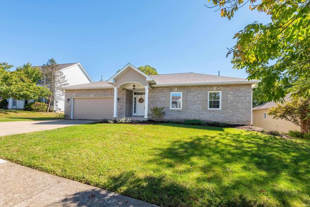 $555,000 | 933 South Fenbrook Court, Bloomington, IN 47401